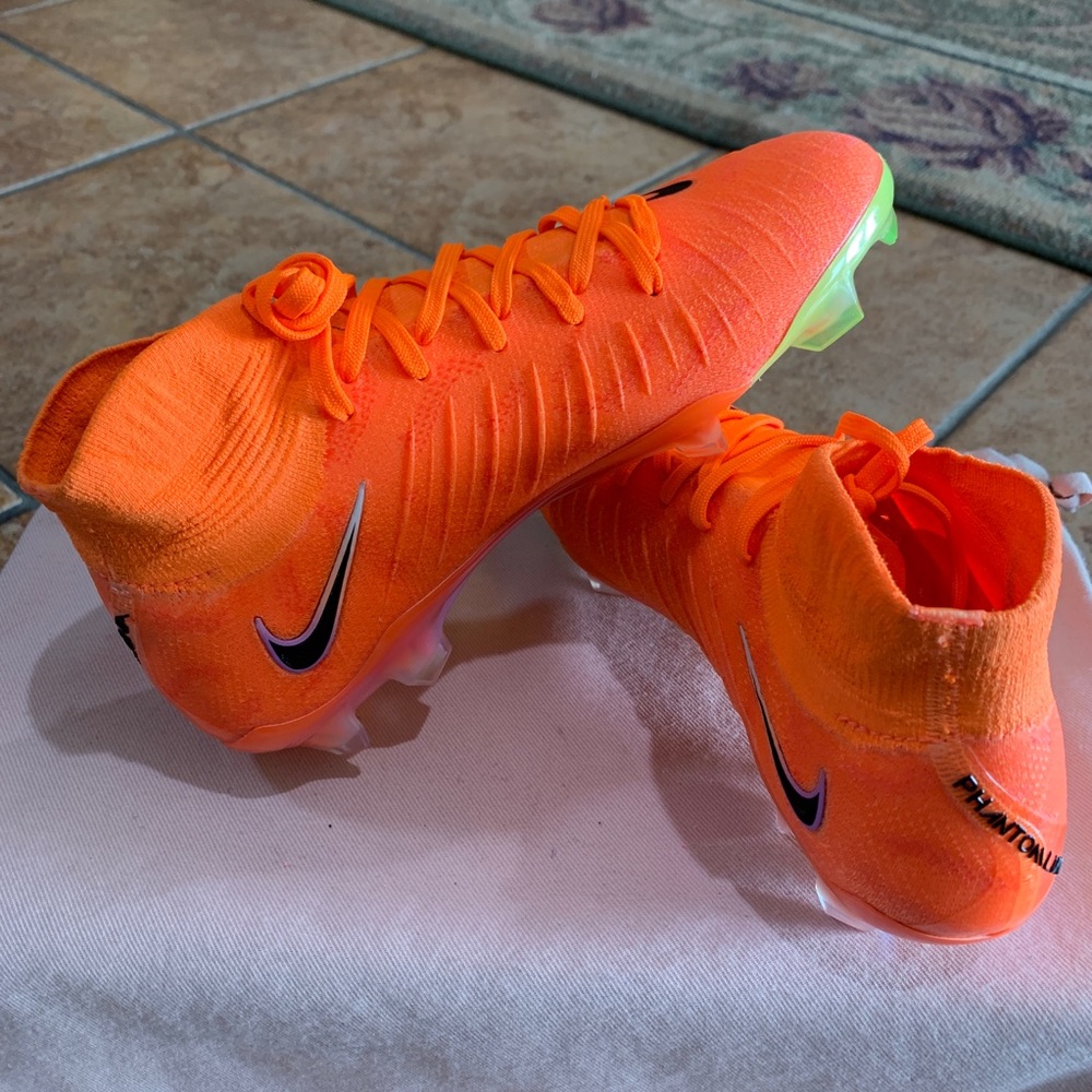 NIKE PHANTOM LUNA ELITE FG SOCCER CLEATS WOMEN'S